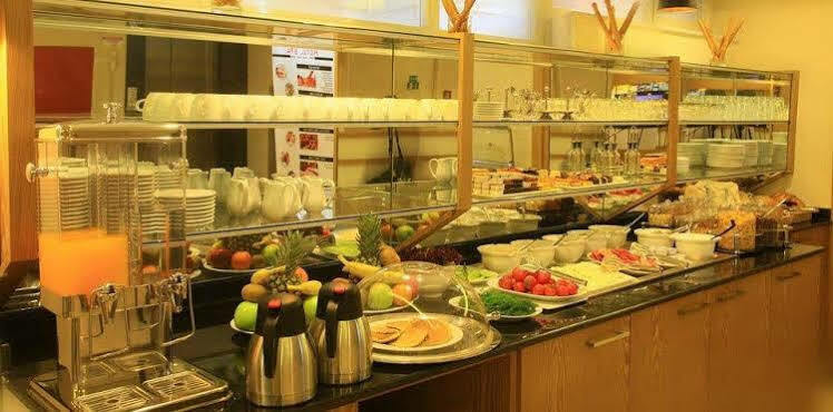 Beyoglu Mls Couette-café